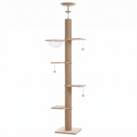 Tour sol-plafond Skyline Confort 5 niveaux de HammiePets, avec plateforme en hauteur et structure stable pour animaux.